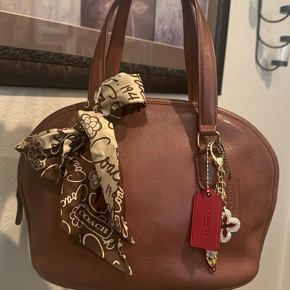 Coach Vintage Tan Leather Shoulder Bag with Logo Scarf - Picture 1 of 12